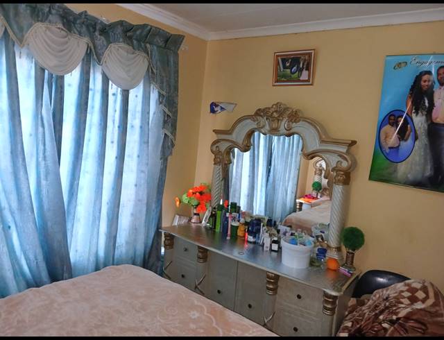 2 BEDROOM SECTIONAL TITLE FOR SALE IN GREENHILLS